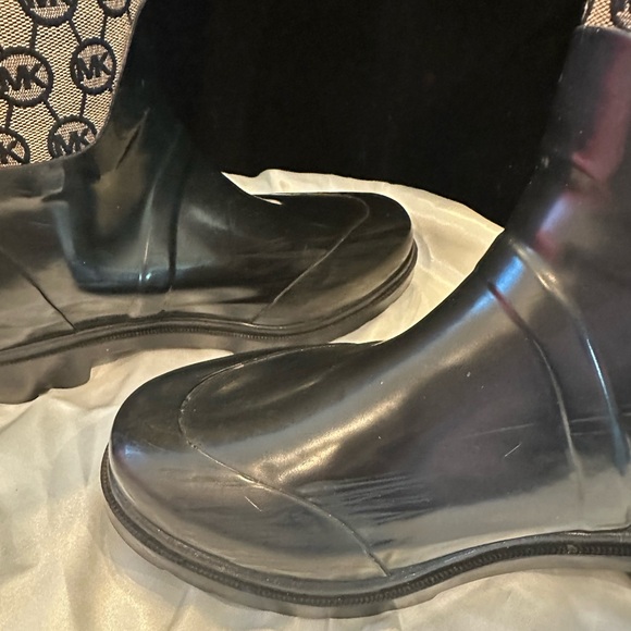 Michael Kors Black and Brown Winter Rain Boots Gorgeous Boot - Picture 4 of 9